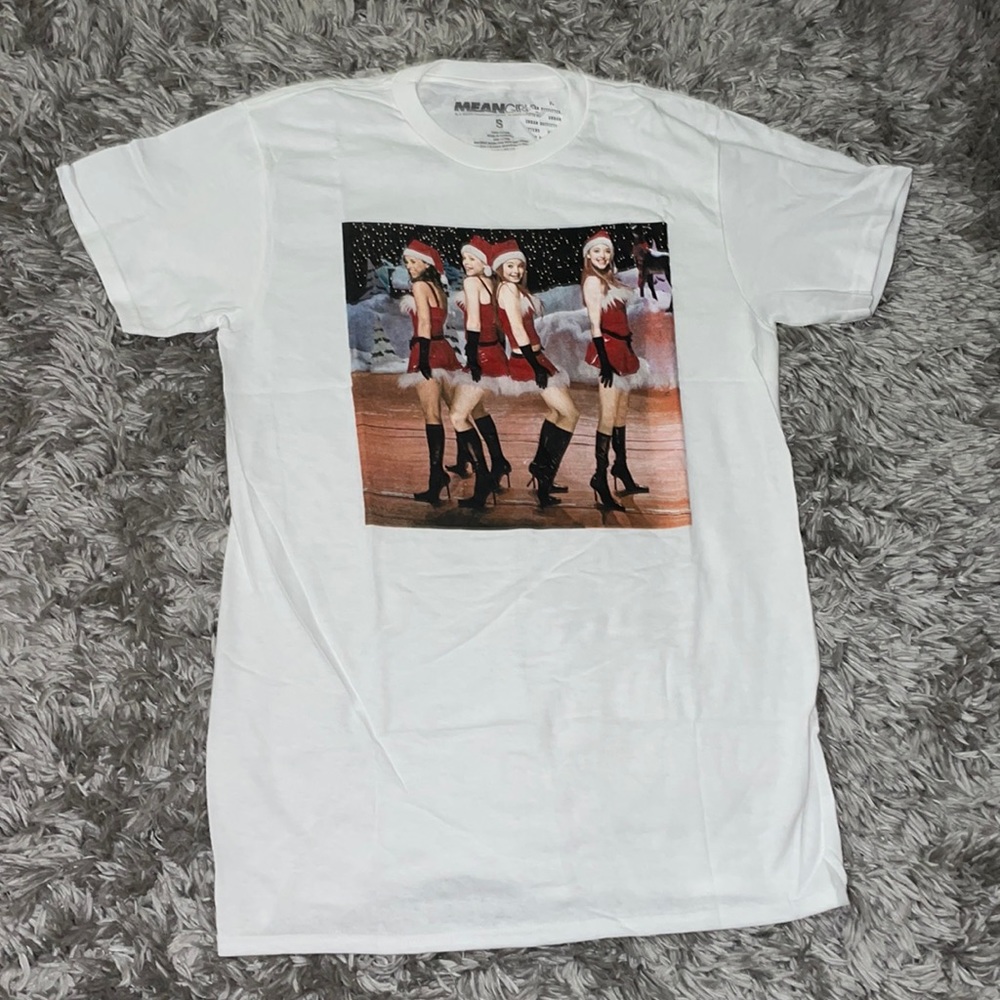 Mean girls Xmas graphic tee nwt